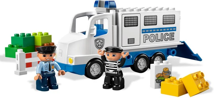 Set 5680 – Police Truck