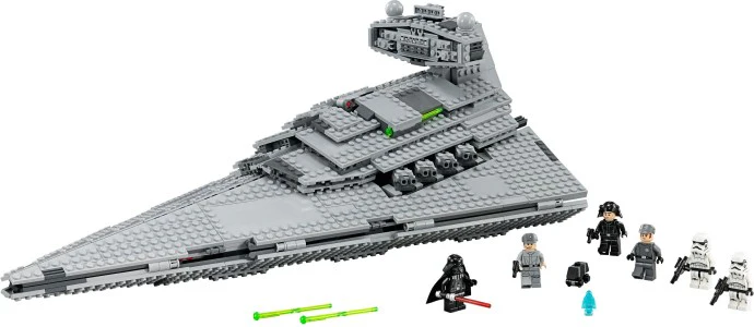 Set 75055 – Imperial Star Destroyer