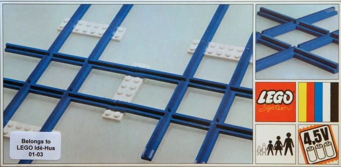 Set 155 – 2 Cross Rails, 8 Straight Tracks, 4 Base Plates