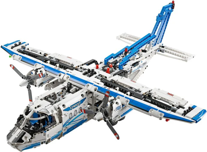 Set 42025 – Cargo Plane