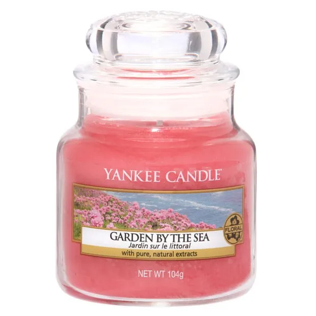 Yankee Candle Garden By The Sea – Small Jar